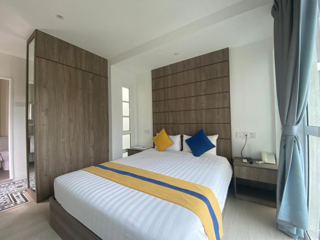Solesor Kampong Beach Resort Петалинг Джая Екстериор снимка